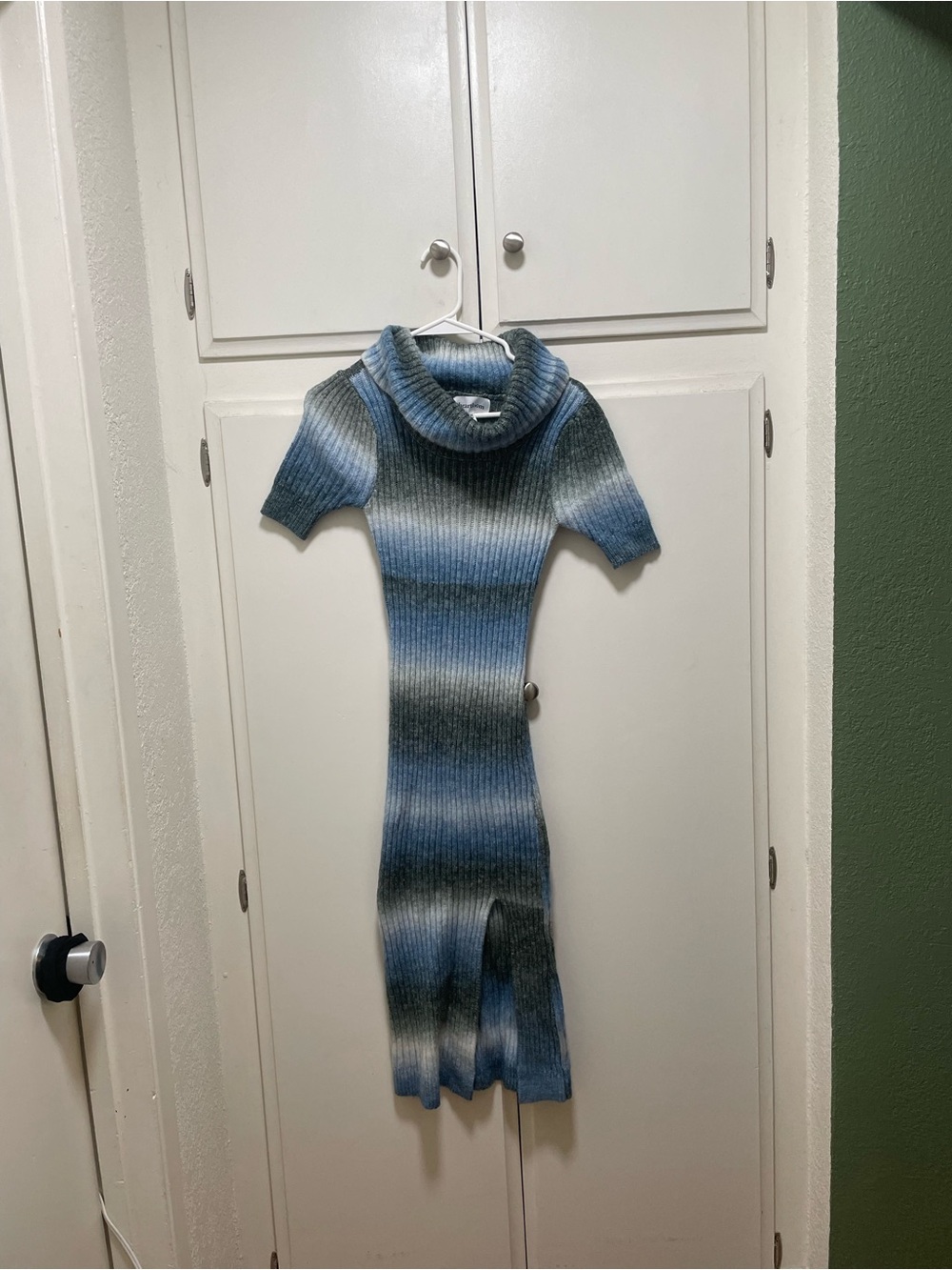 Heartloom Blue Gray White Ombre Ribbed Knit Sweater Dress